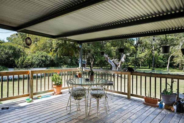 Exterior, Wood Texture Flooring