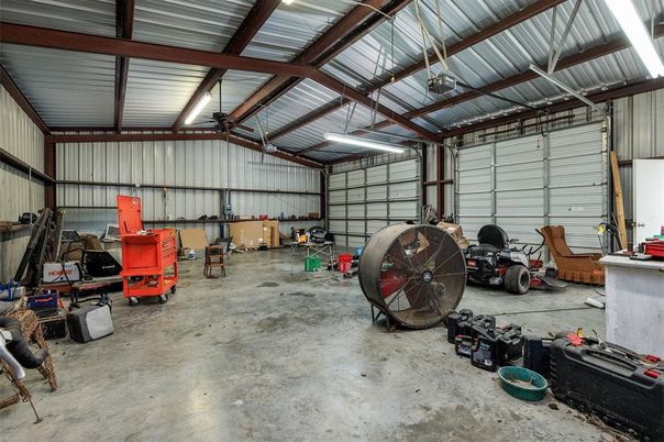 Garage, Interior