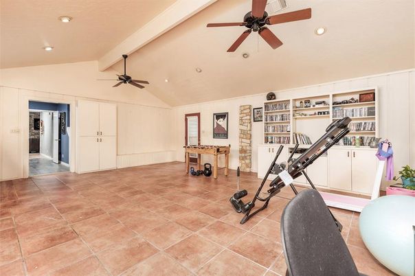 Fitness Equipment, Interior, Recessed Lighting