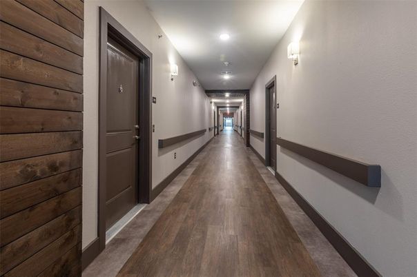 Interior, Recessed Lighting, Wood Texture Flooring
