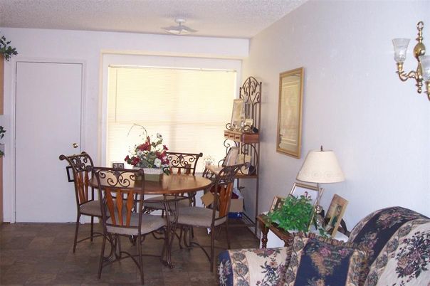 Dining room, Interior