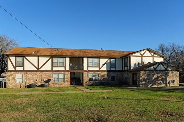 Backyard, Exterior, Facade, Brick Facade, Tudor Revival