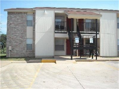 Exterior, Facade, Brick Facade, Modern