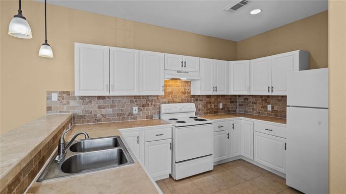 Interior, Kitchen, Pendant Lights, Recessed Lighting