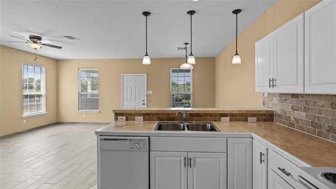 Interior, Kitchen, Pendant Lights, Wood Texture Flooring