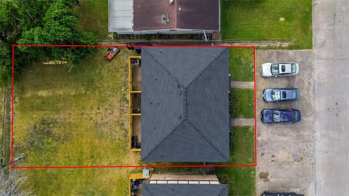Exterior, Drone
