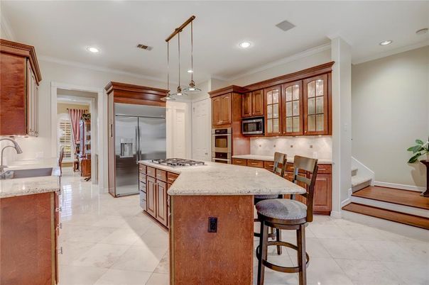 Interior, Kitchen, Pendant Lights, Recessed Lighting, Stainless Steel Appliances