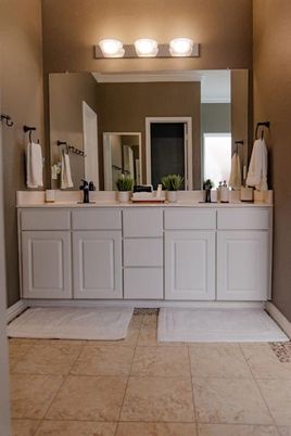 Bathroom, Dual Sink Vanities, Interior