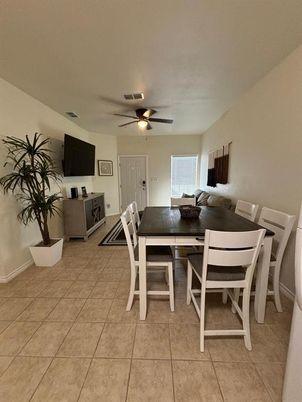 Dining room, Interior