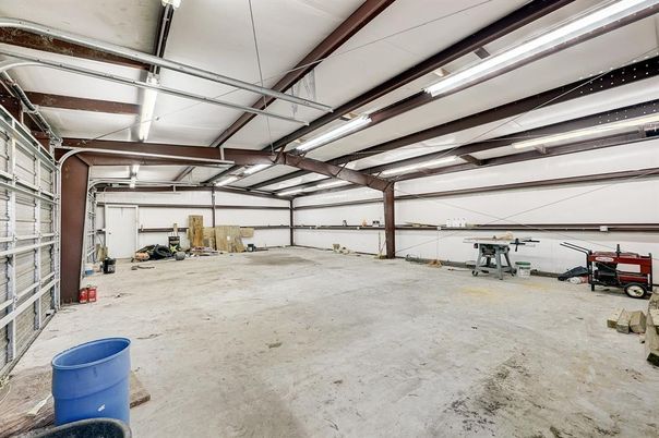 Garage, Interior