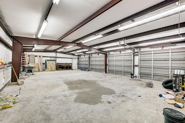 Garage, Interior