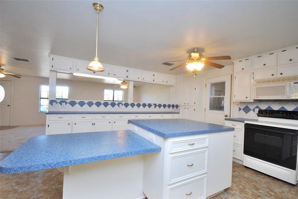 Interior, Kitchen, Pendant Lights