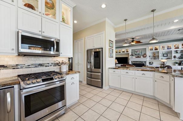 Interior, Kitchen, Pendant Lights, Recessed Lighting, Stainless Steel Appliances