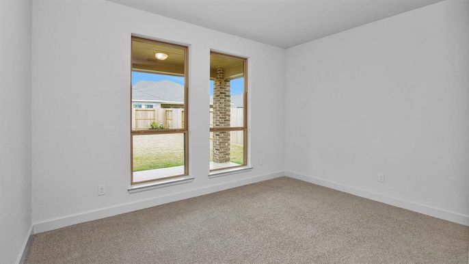 Empty room, Interior