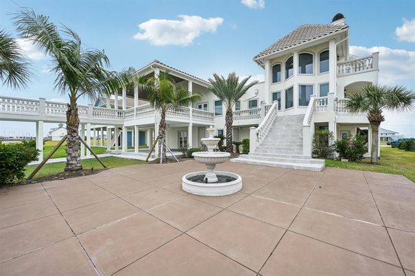 Backyard, Exterior, Facade, Mediterranean