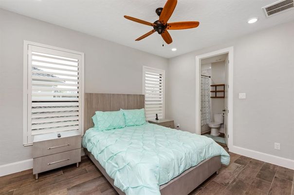 Bathroom, Bedroom, Interior, Recessed Lighting, Wood Texture Flooring