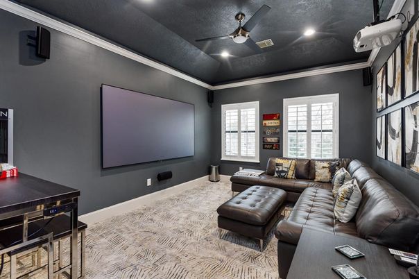 Interior, Living room, Projection Screen, Recessed Lighting, Theatre Room