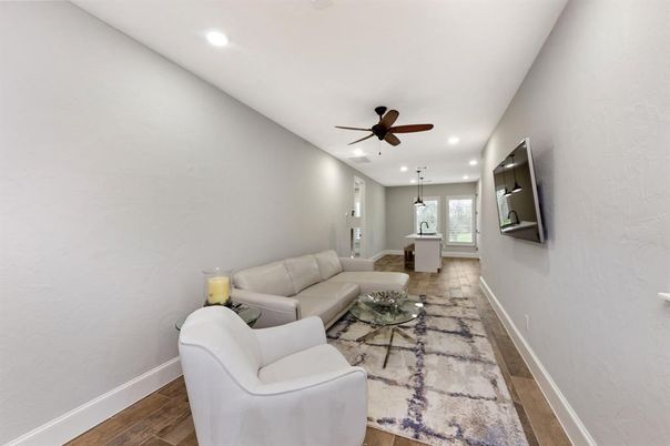 Interior, Living room, Pendant Lights, Recessed Lighting, Wood Texture Flooring