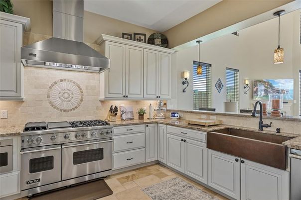 Interior, Kitchen, Pendant Lights, Stainless Steel Appliances