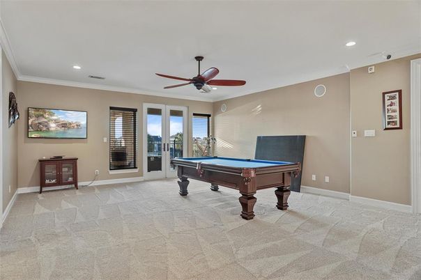 Billiard Table, Game Room, Interior, Recessed Lighting