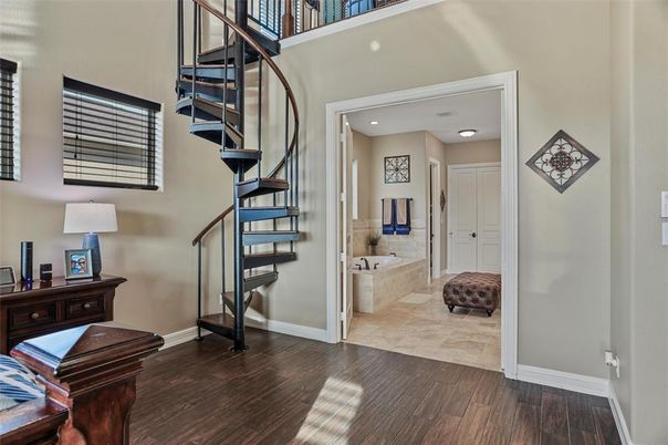 Bathroom, Interior, Recessed Lighting, Wood Texture Flooring