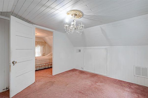 Chandelier, Empty room, Interior
