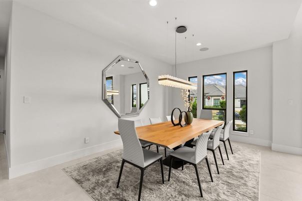 Dining room, Interior, Pendant Lights, Recessed Lighting
