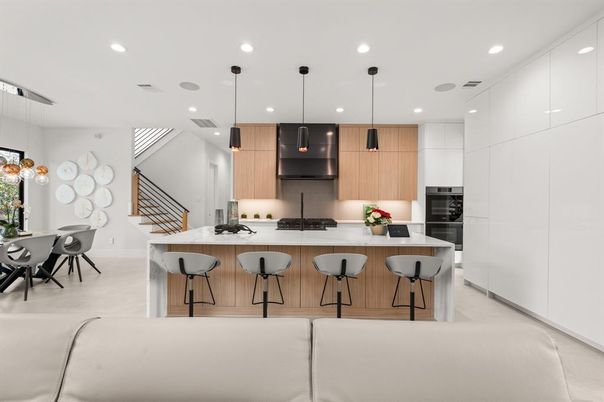 Dining room, Interior, Kitchen, Pendant Lights, Recessed Lighting, Stainless Steel Appliances