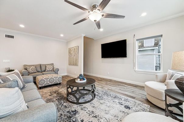 Interior, Living room, Recessed Lighting, Wood Texture Flooring