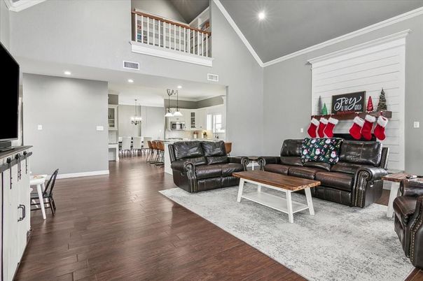 Dining room, Interior, Kitchen, Living room, Pendant Lights, Recessed Lighting, Wood Texture Flooring