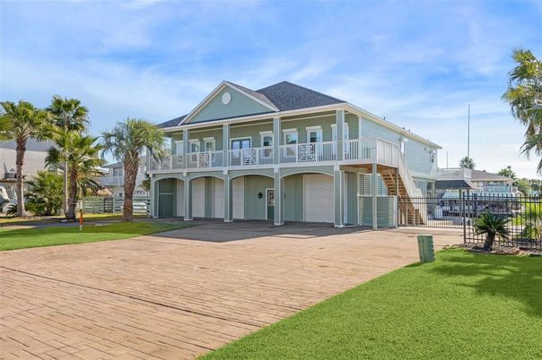 Attached, Backyard, Exterior, Facade, Condo Building