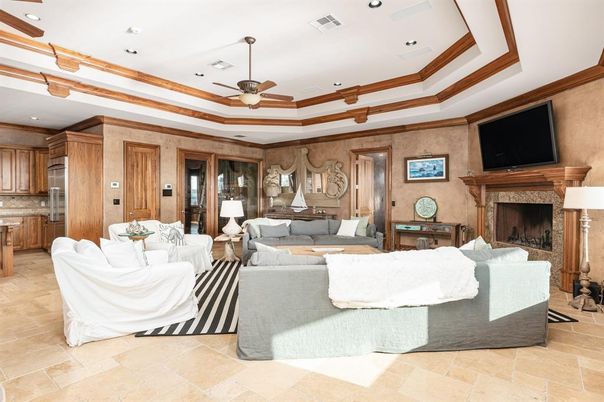 Fireplace, Interior, Living room, Recessed Lighting