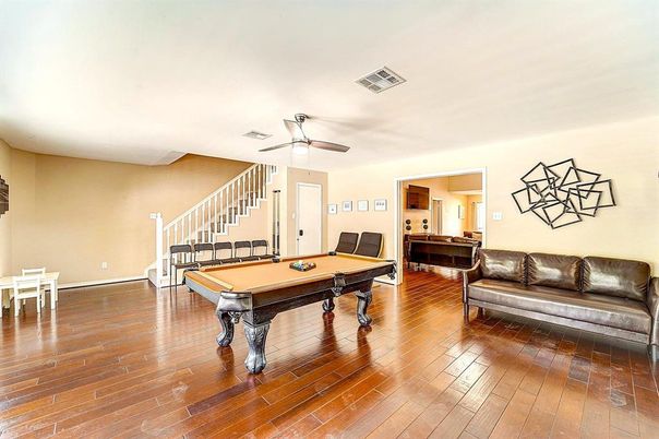 Billiard Table, Game Room, Interior, Wood Texture Flooring