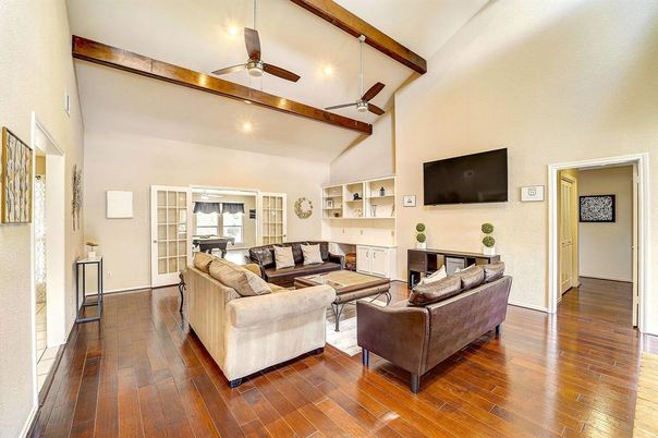 Interior, Living room, Recessed Lighting, Wooden Beams, Wood Texture Flooring