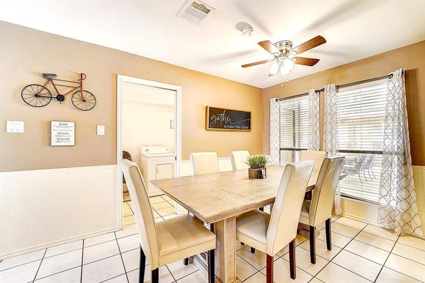 Dining room, Interior