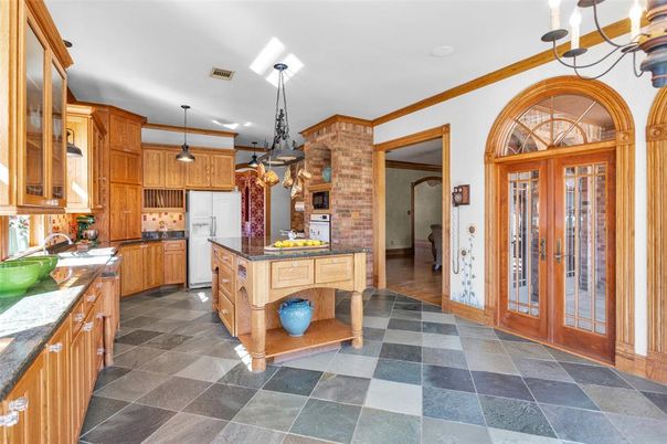 Interior, Kitchen, Pendant Lights, Recessed Lighting, Stone Walls