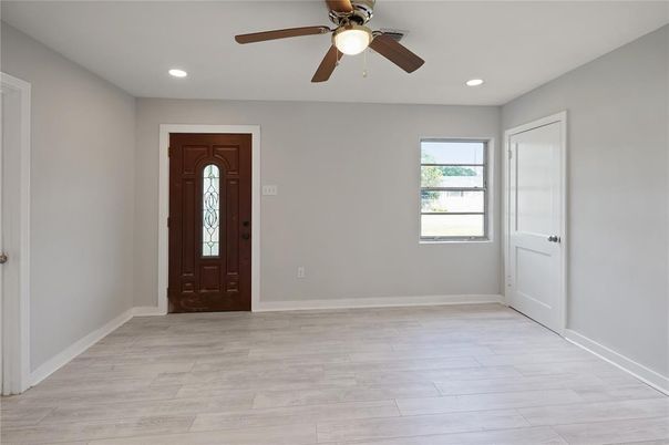 Empty room, Interior, Recessed Lighting, Wood Texture Flooring