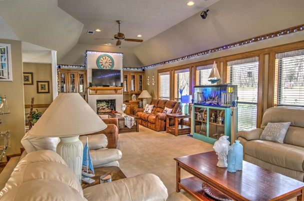 Fireplace, Interior, Living room, Recessed Lighting