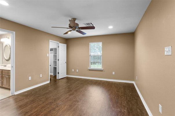 Bathroom, Empty room, Interior, Recessed Lighting, Wood Texture Flooring