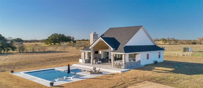 Backyard, Exterior, Pool