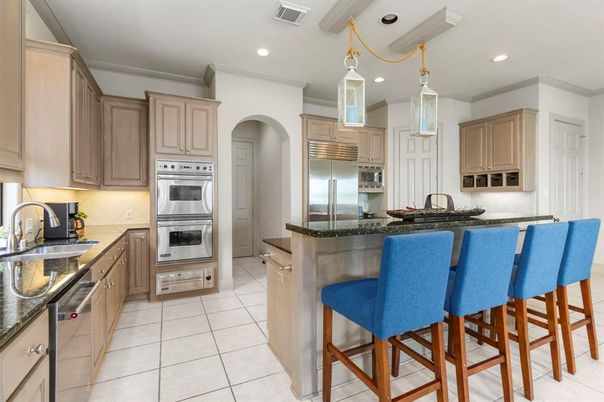Interior, Kitchen, Pendant Lights, Recessed Lighting, Stainless Steel Appliances