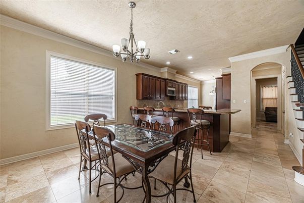 Chandelier, Dining room, Interior, Kitchen, Recessed Lighting