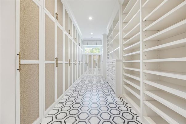 Interior, Recessed Lighting, Walk-in Closets