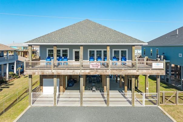 Exterior, Facade, Cape Cod