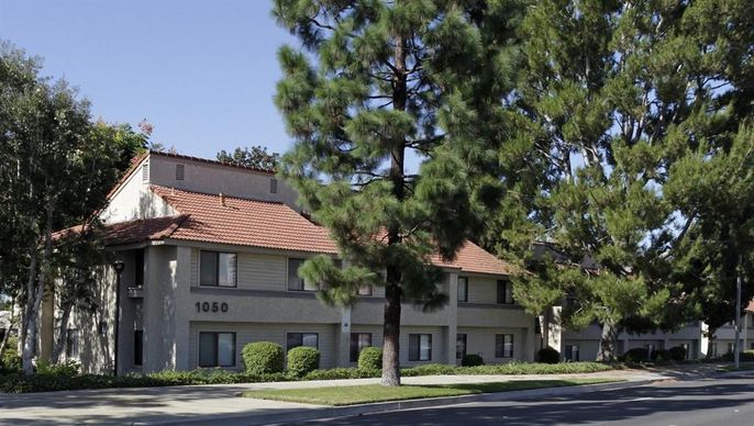Exterior, Facade, Mediterranean