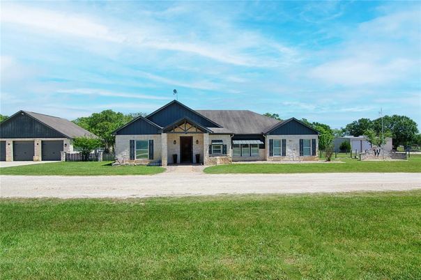 Backyard, Detached Garage, Exterior, Facade, Ranch