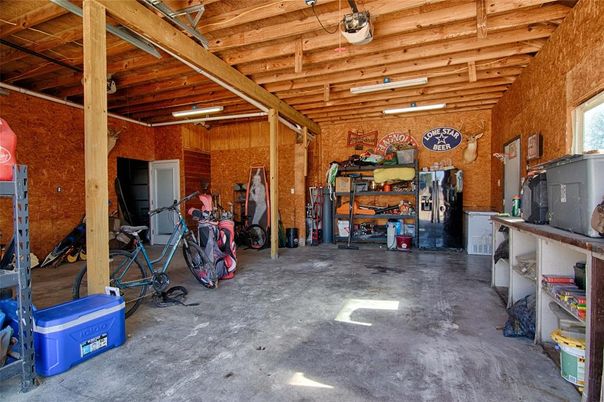 Garage, Interior, Wooden Beams, Wooden Ceilings