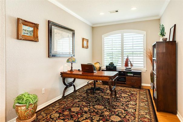 Home Office, Interior, Recessed Lighting, Wood Texture Flooring