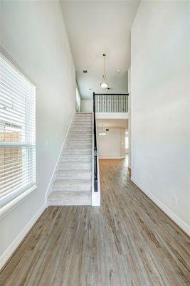 Interior, Pendant Lights, Wood Texture Flooring