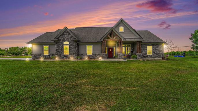 Backyard, Exterior, Facade, Brick Traditional